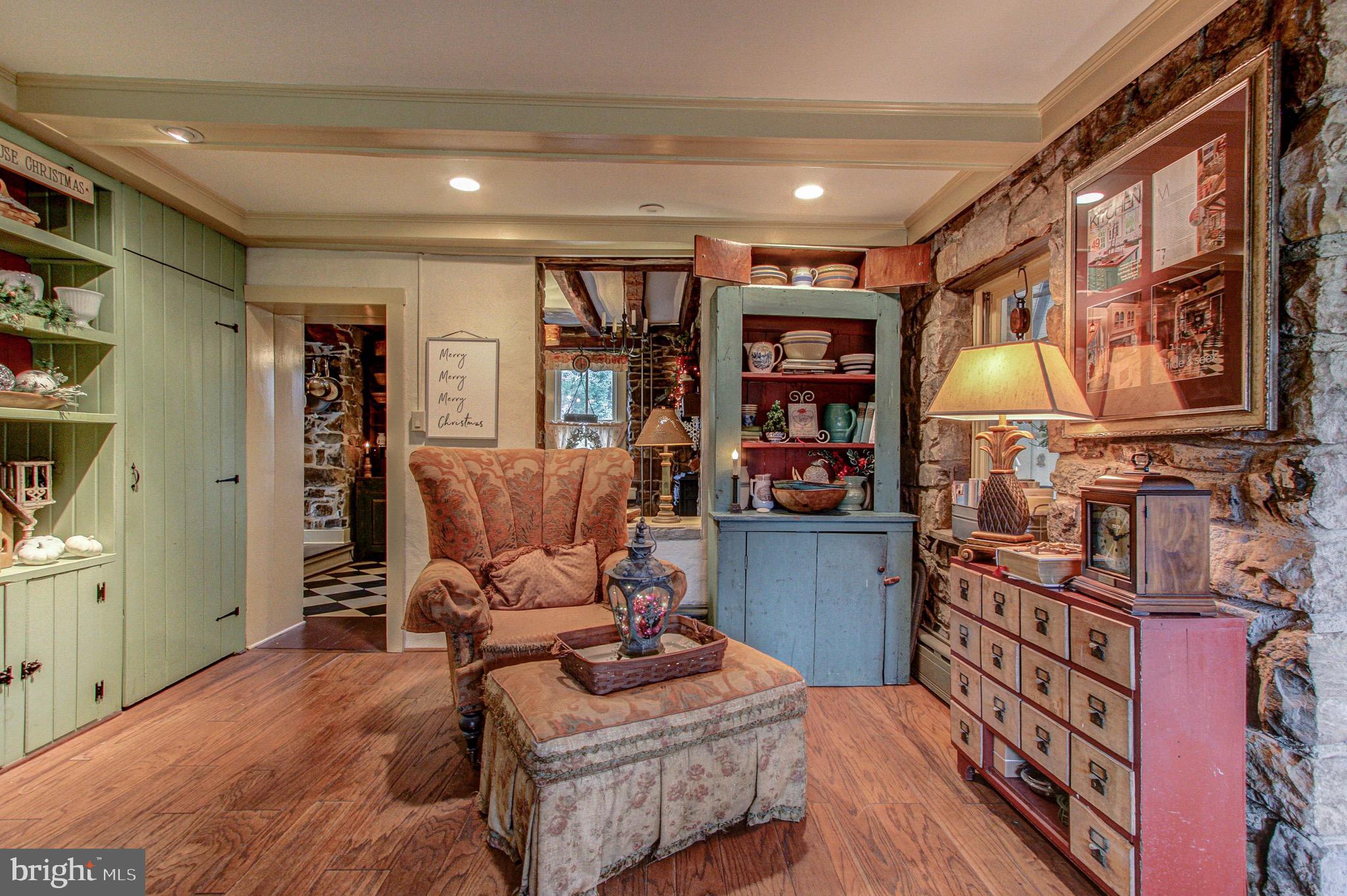 2613 Hill Road Green Lane, PA 18054 - Photo 17 of 146 Sitting area in living room