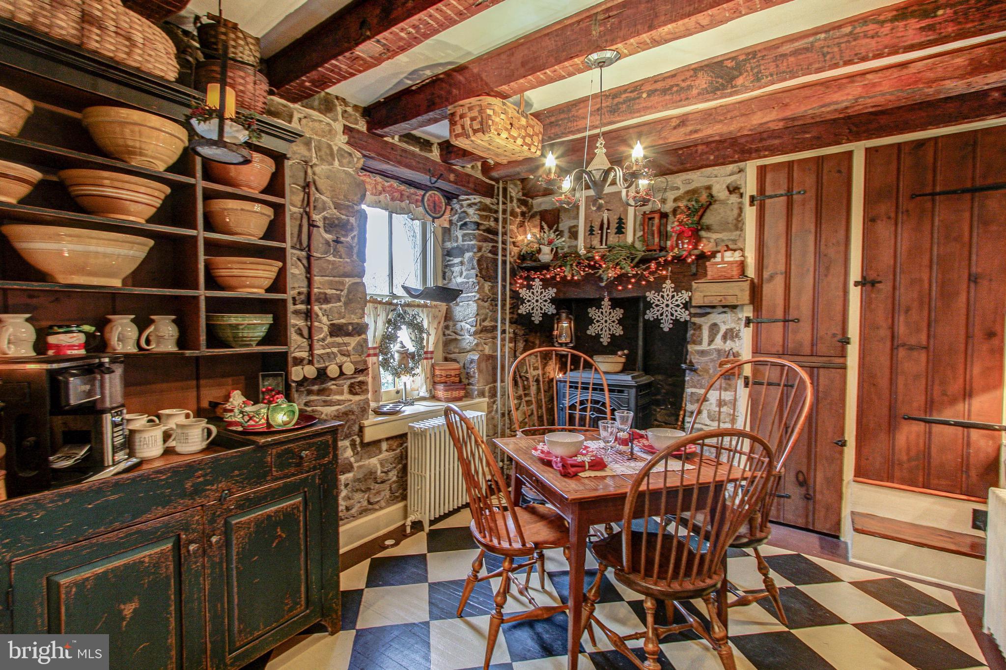 2613 Hill Road Green Lane, PA 18054 - Photo 20 of 146 Painted hardwood floors in Breakfast Room