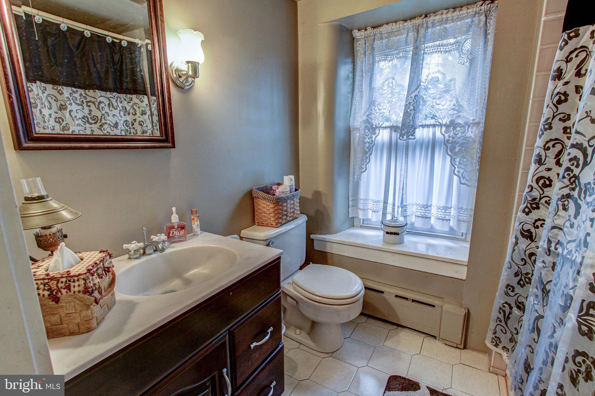 2613 Hill Road Green Lane, PA 18054 - Photo 44 of 146 Full hall bath for two upstairs bedrooms