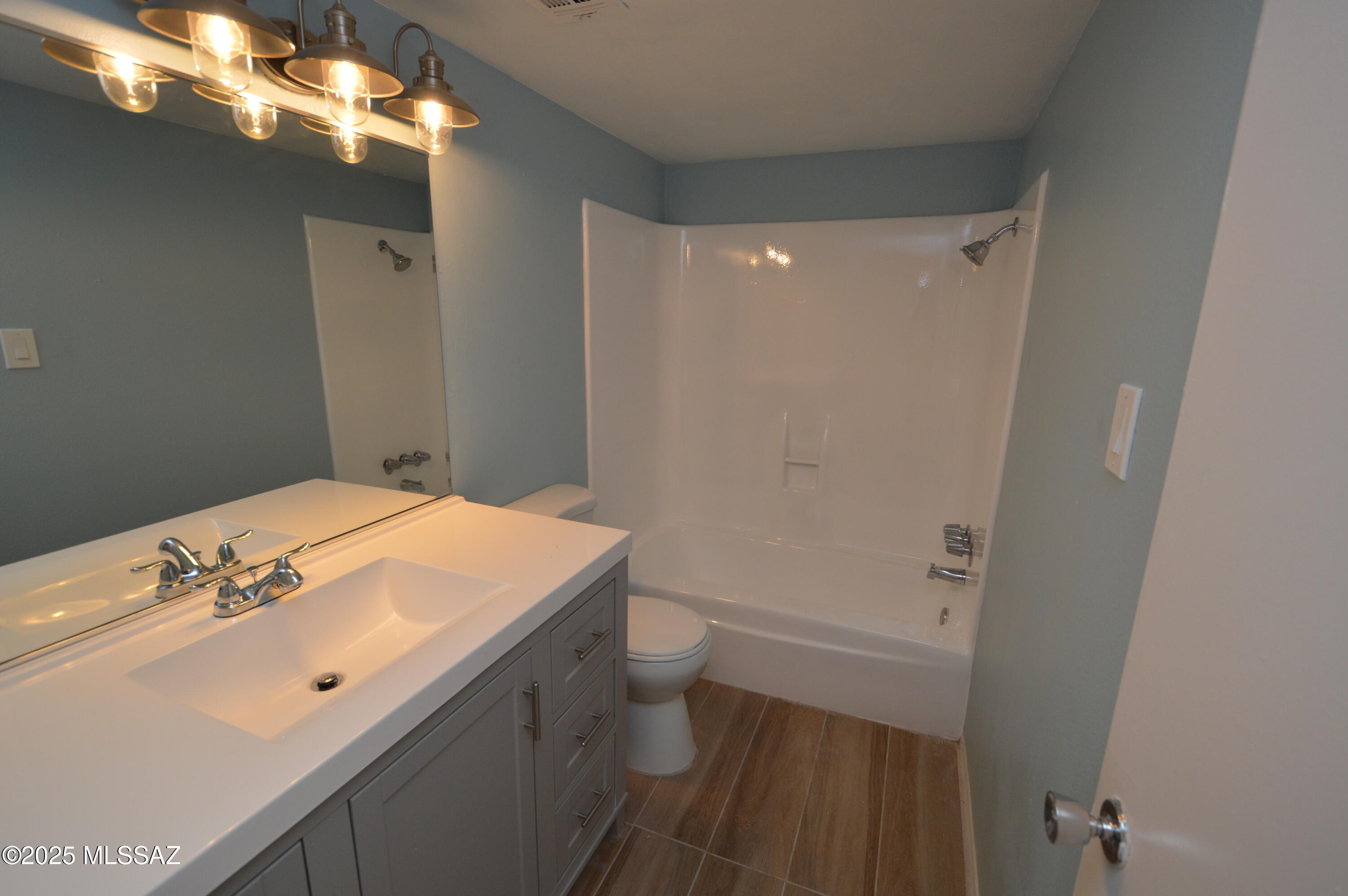 1620 North Wilmot Road, Unit B307 Tucson, AZ 85712 - Photo 8 of 9