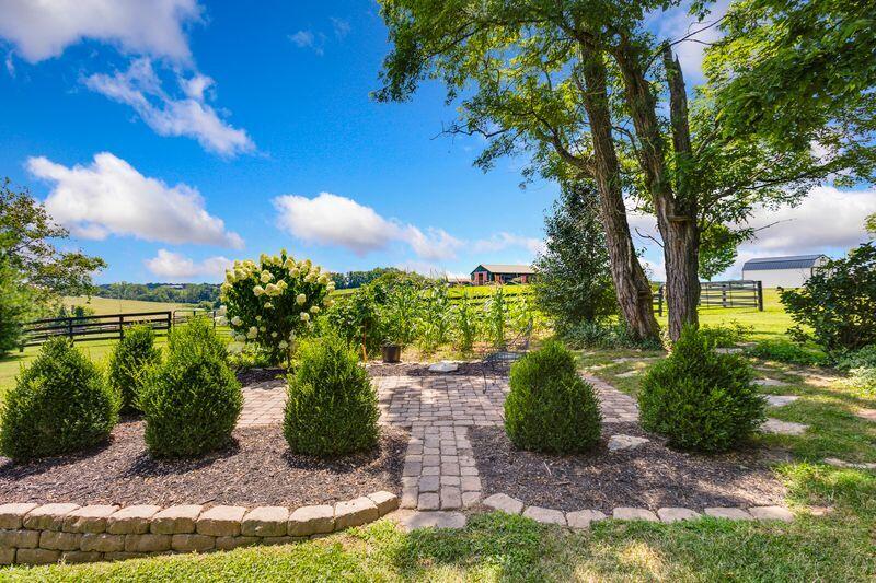 563 White Oak Road Stamping Ground, KY 40379 - Photo 66 of 78 vAP4RNiQ