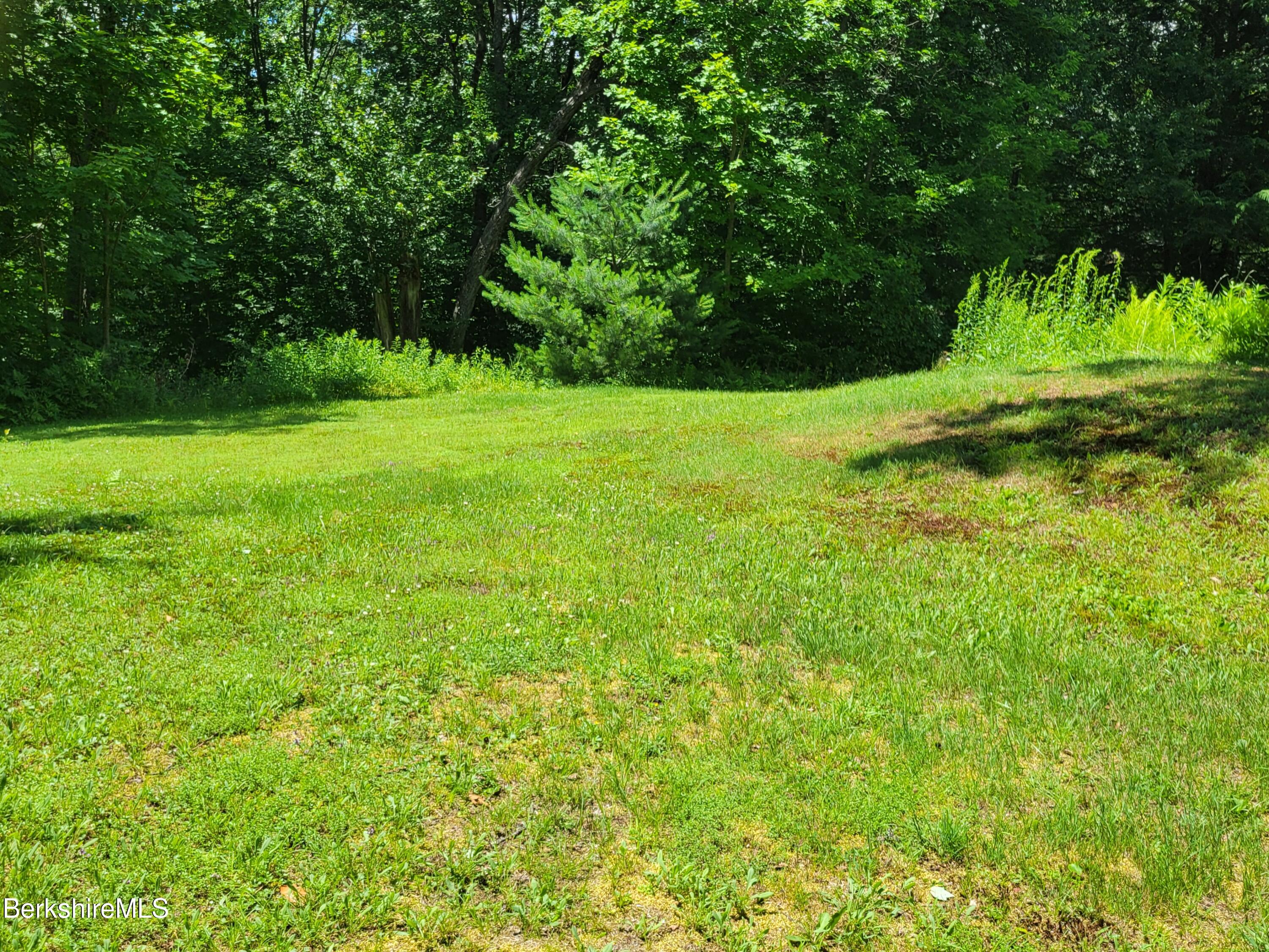 68 Wade Inn Road Becket, MA 01223 - Photo 11 of 18 1000002351