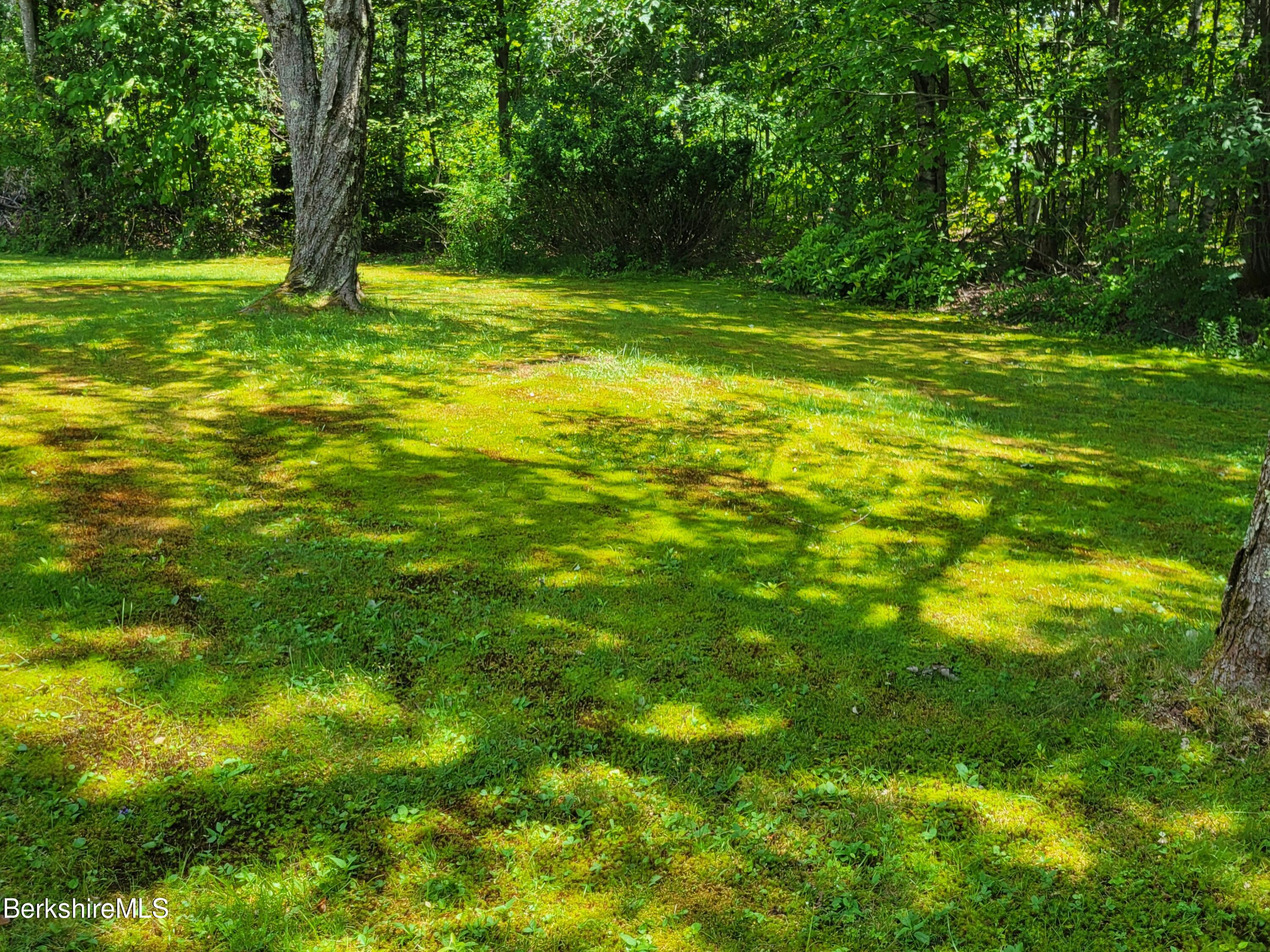 68 Wade Inn Road Becket, MA 01223 - Photo 12 of 18 1000002353