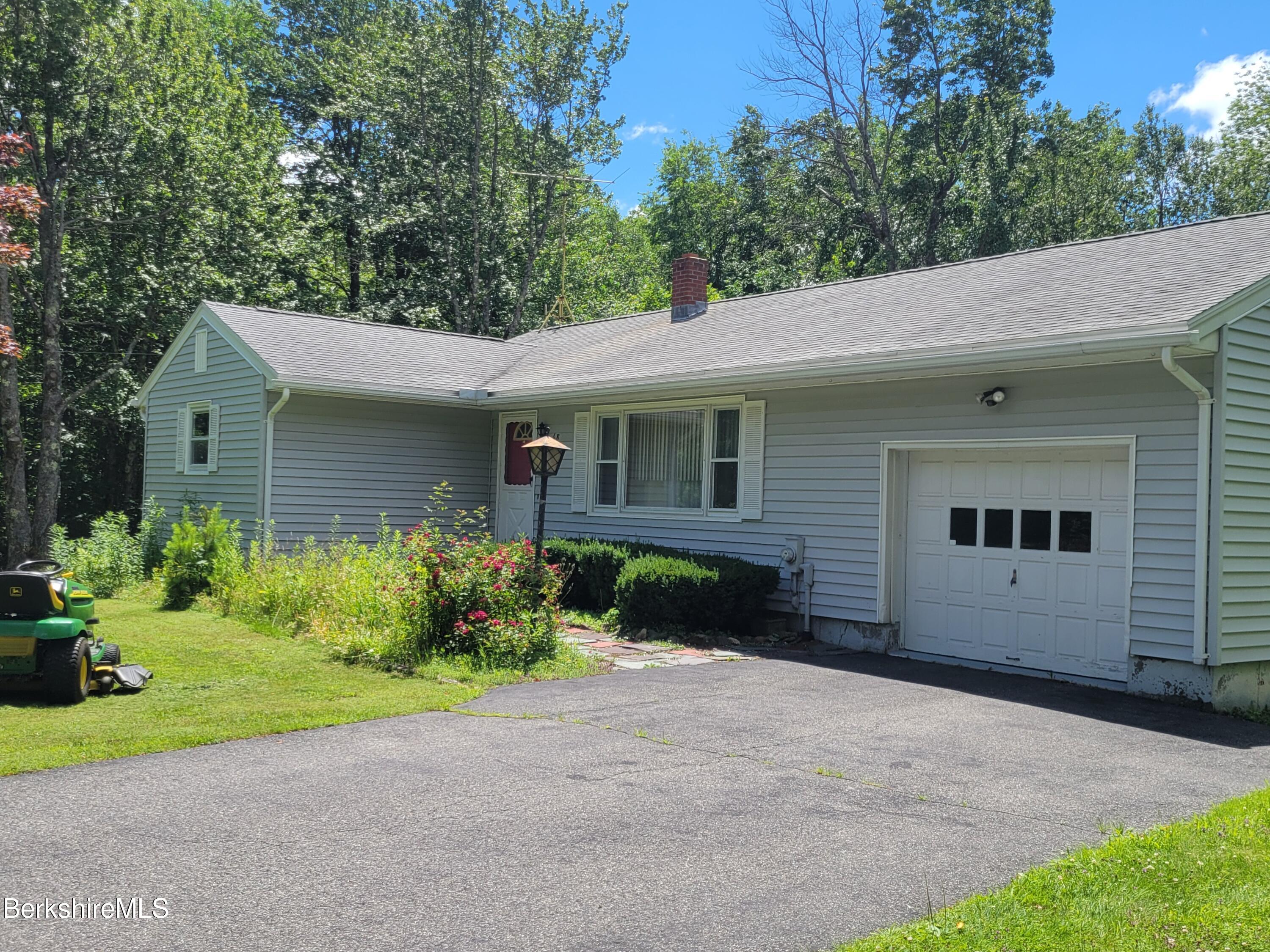 68 Wade Inn Road Becket, MA 01223 - Photo 2 of 18 1000002364