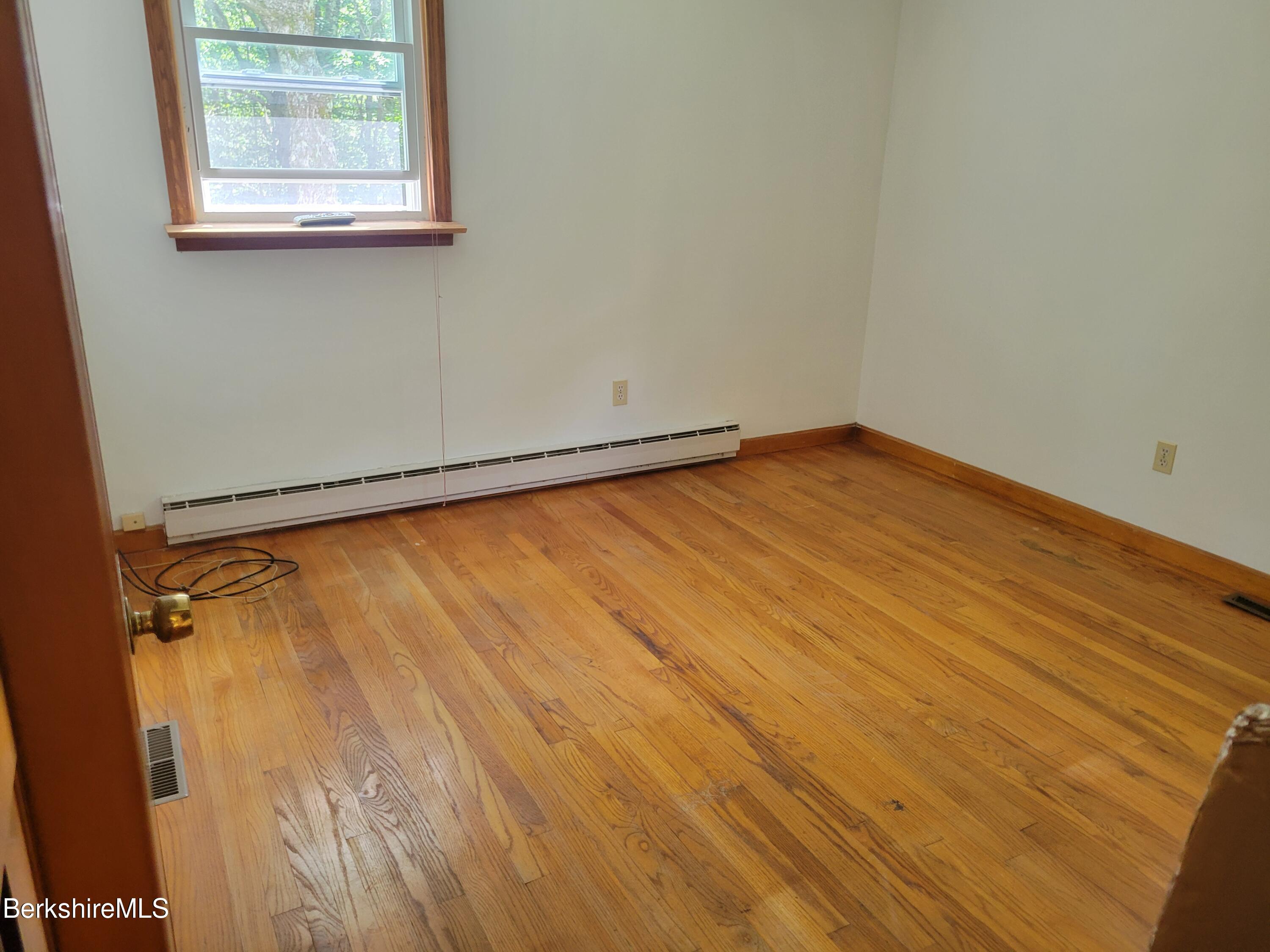 68 Wade Inn Road Becket, MA 01223 - Photo 7 of 18 1000002379