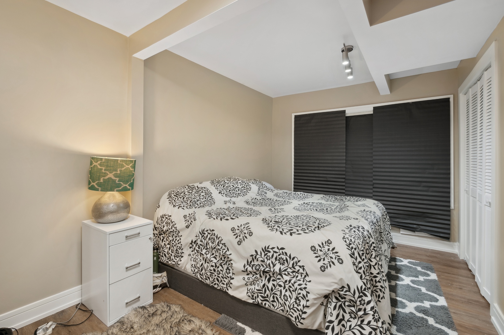 236 North West Road Lombard, IL 60148 - Photo 7 of 23