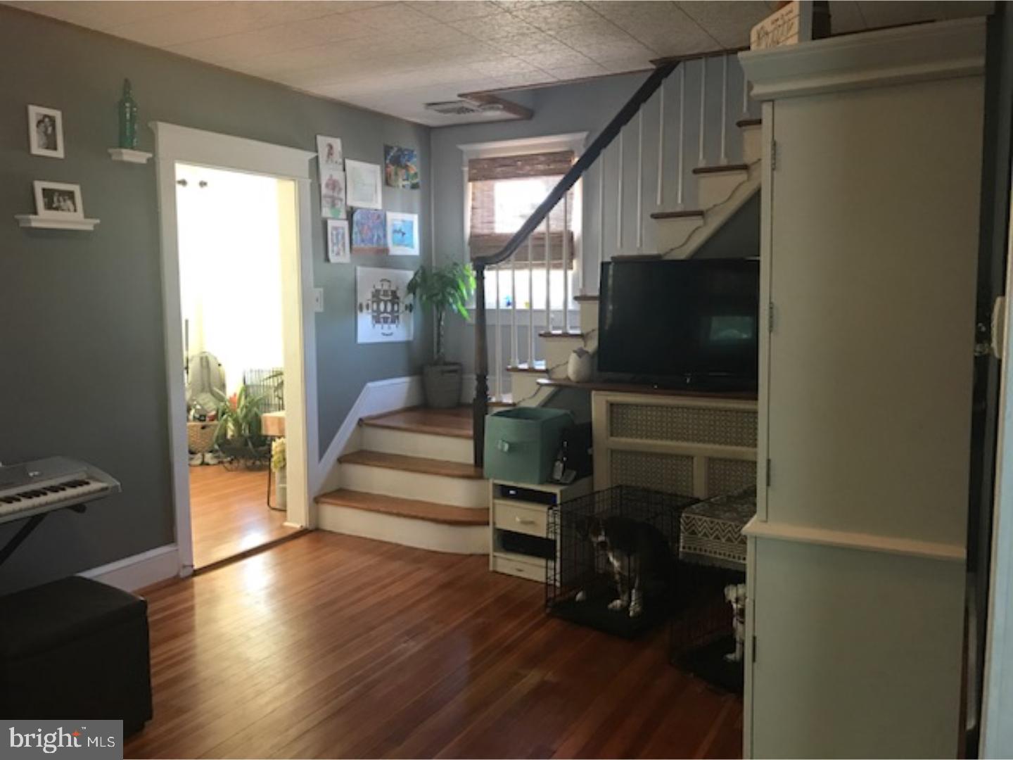 601 Arndt Avenue Riverside, NJ 08075 - Photo 13 of 20 Living Room
