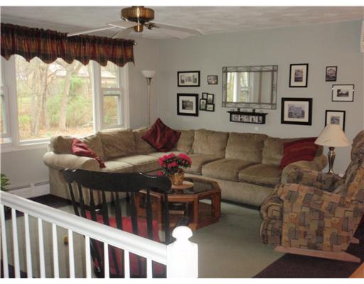 94 Inman Avenue Warwick, RI 02886 - Photo 4 of 11 Living Room.