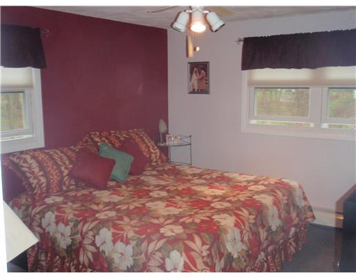 94 Inman Avenue Warwick, RI 02886 - Photo 6 of 11 Master Bedroom.