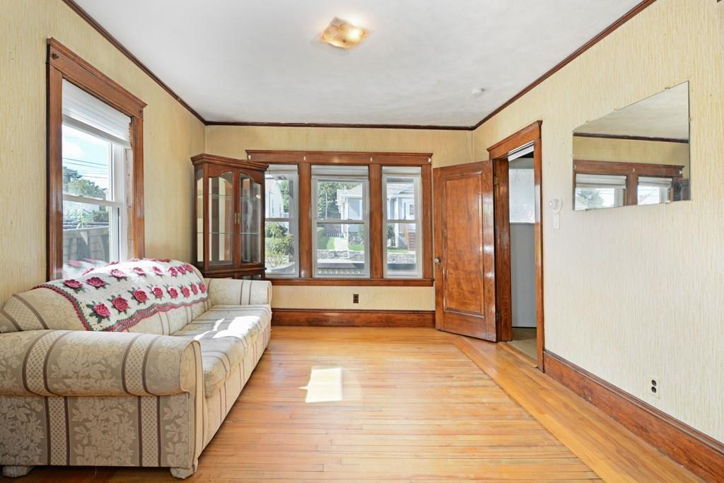 13 Benedict Road Worcester, MA 01604 - Photo 3 of 29 Gallery Image 3