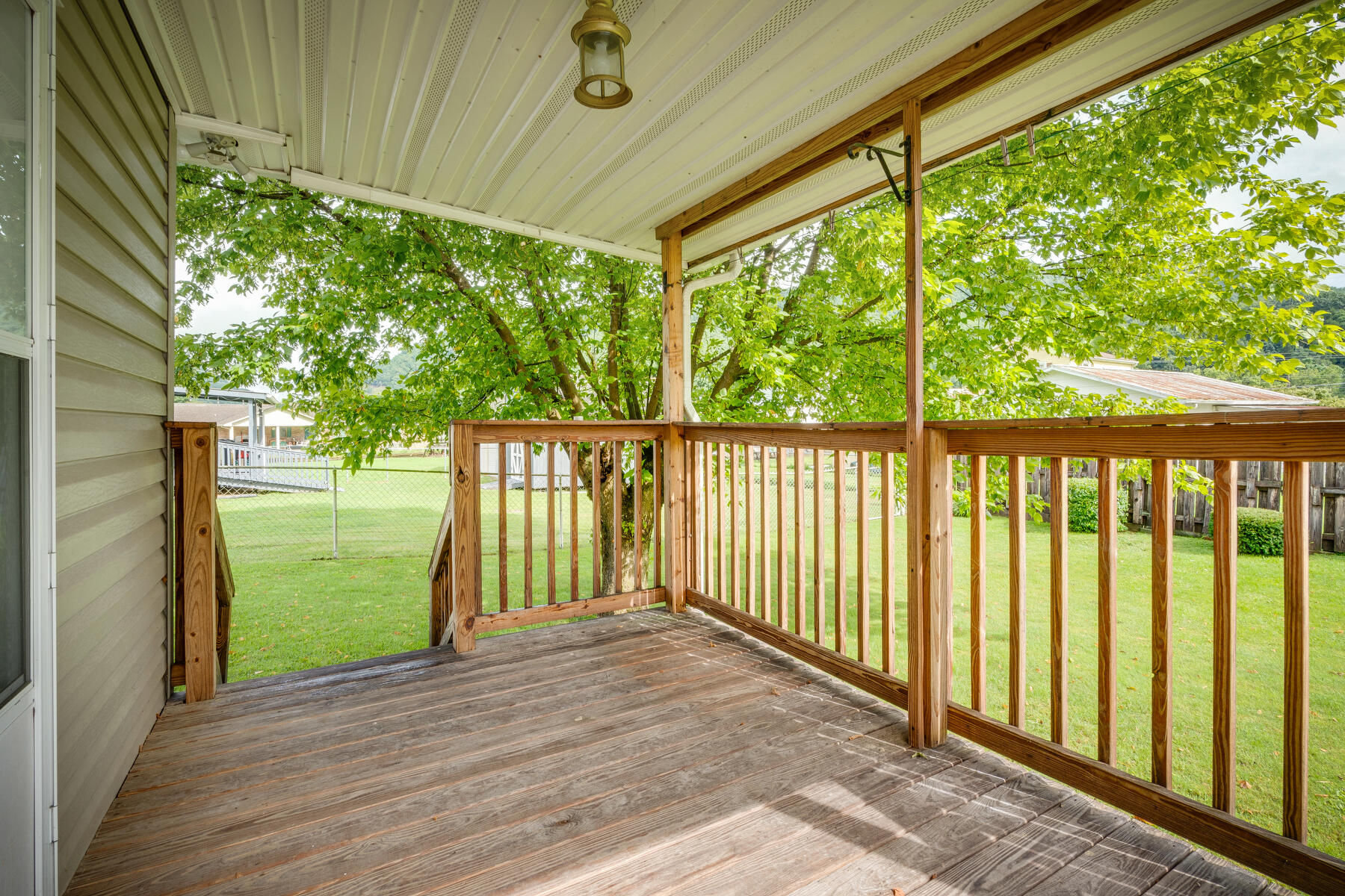 111 Melrose Street Hampton, TN 37658 - Photo 34 of 44 034