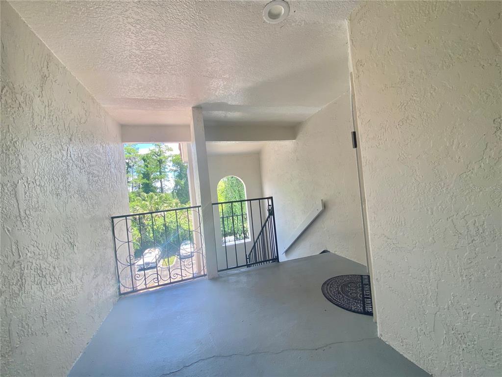 5144 Conroy Road, Unit 38 Orlando, FL 32811 - Photo 4 of 49 a view of entryway