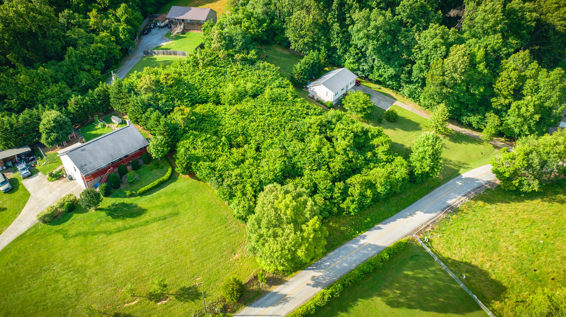 408 Cedar Branch Road, Unit 2 Kingsport, TN 37664 - Photo 2 of 9 102