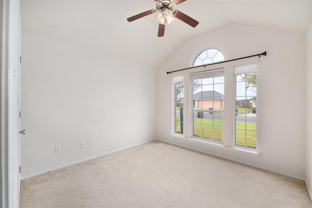 315 Rose Avenue Cleburne, TX 76033 - Photo 13 of 35