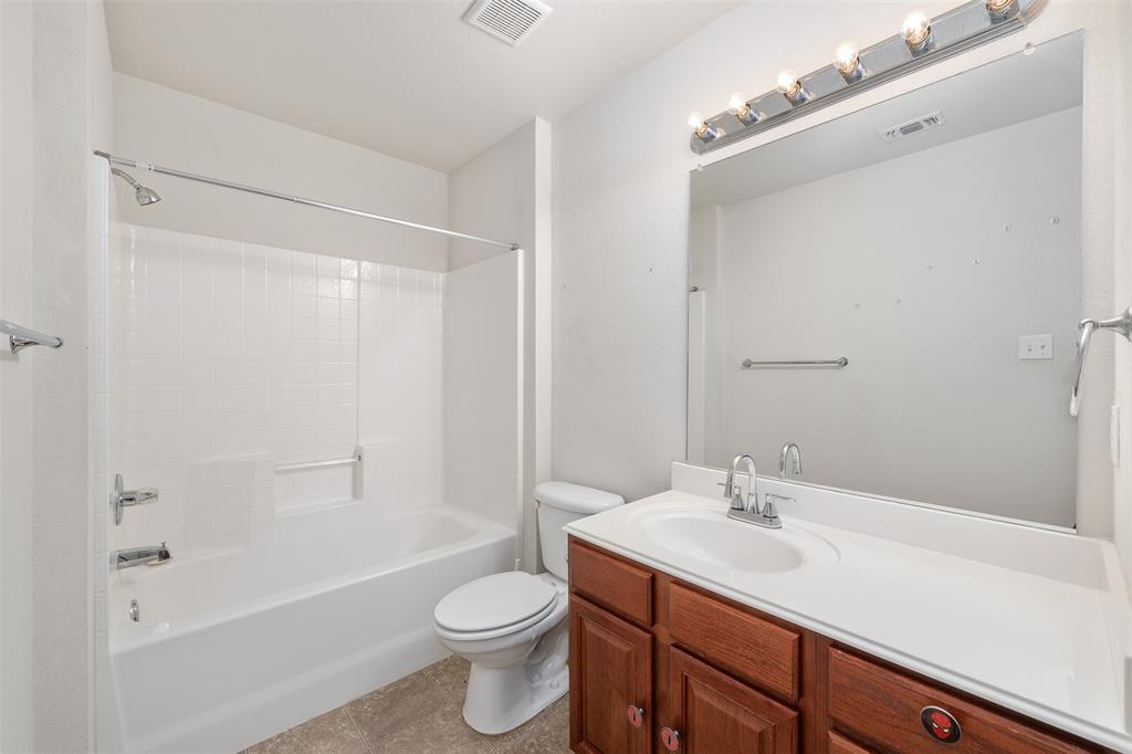 315 Rose Avenue Cleburne, TX 76033 - Photo 15 of 35