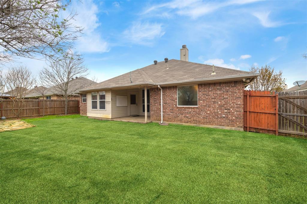 315 Rose Avenue Cleburne, TX 76033 - Photo 21 of 35 Grass Virtually Touched up