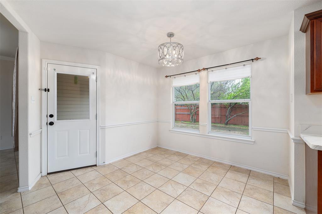 315 Rose Avenue Cleburne, TX 76033 - Photo 7 of 35