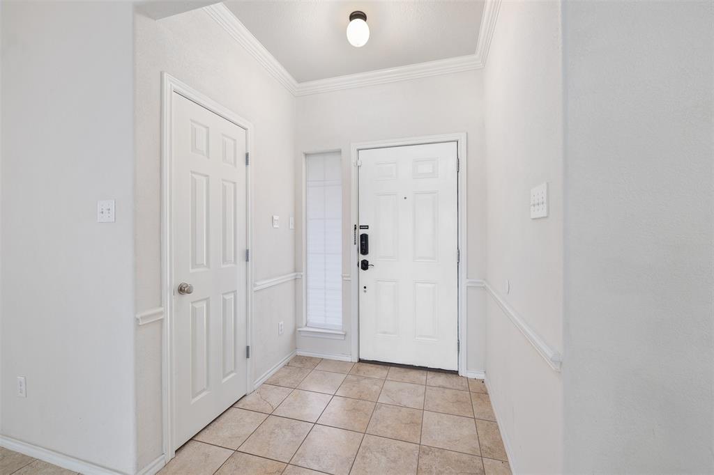 315 Rose Avenue Cleburne, TX 76033 - Photo 8 of 35