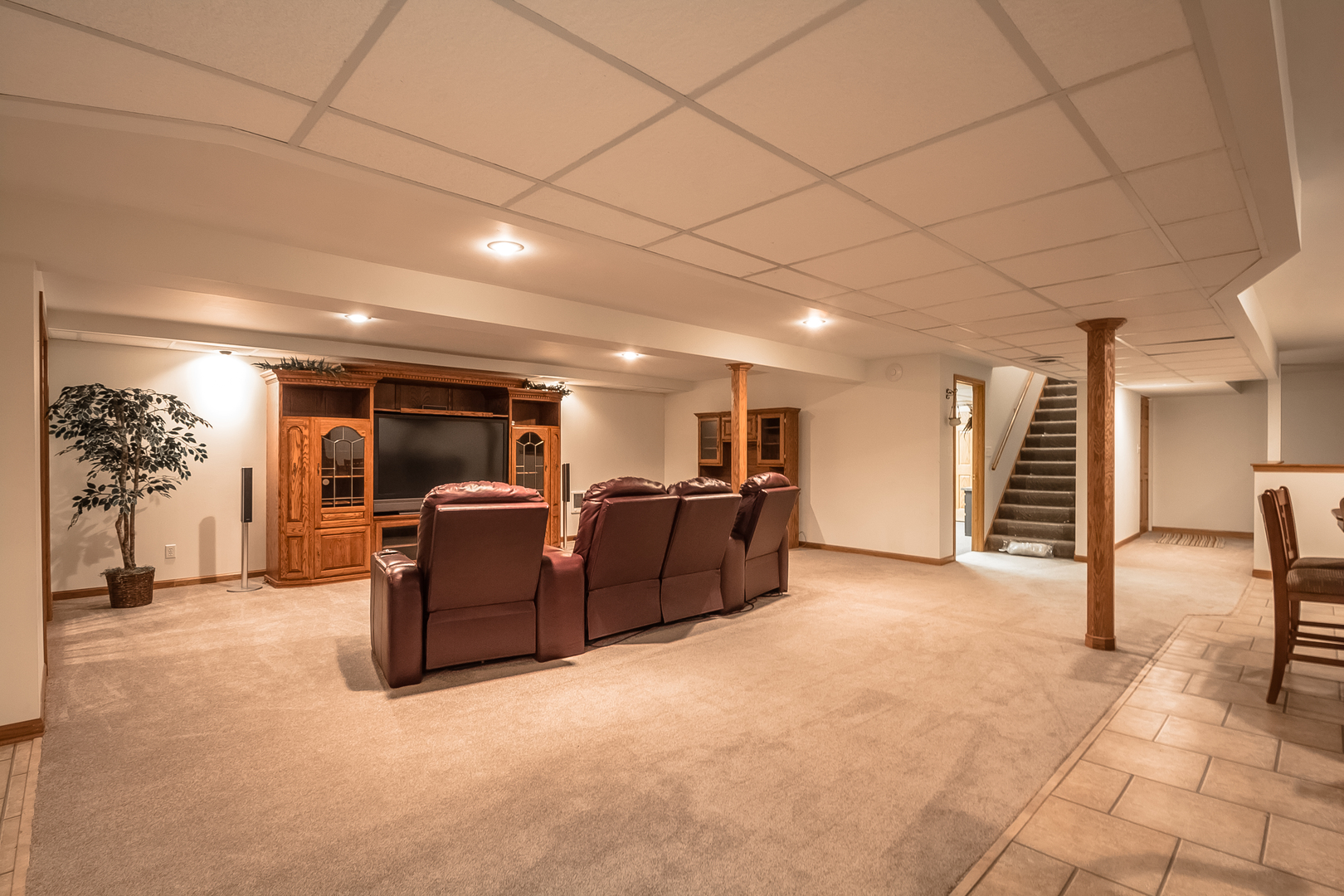 18802 West Manhattan Road Elwood, IL 60421 - Photo 20 of 38 a view of a livingroom with furniture