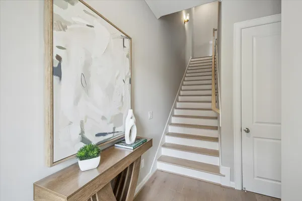 $800,000 | 4030 Blossom Street, Houston, TX 77007