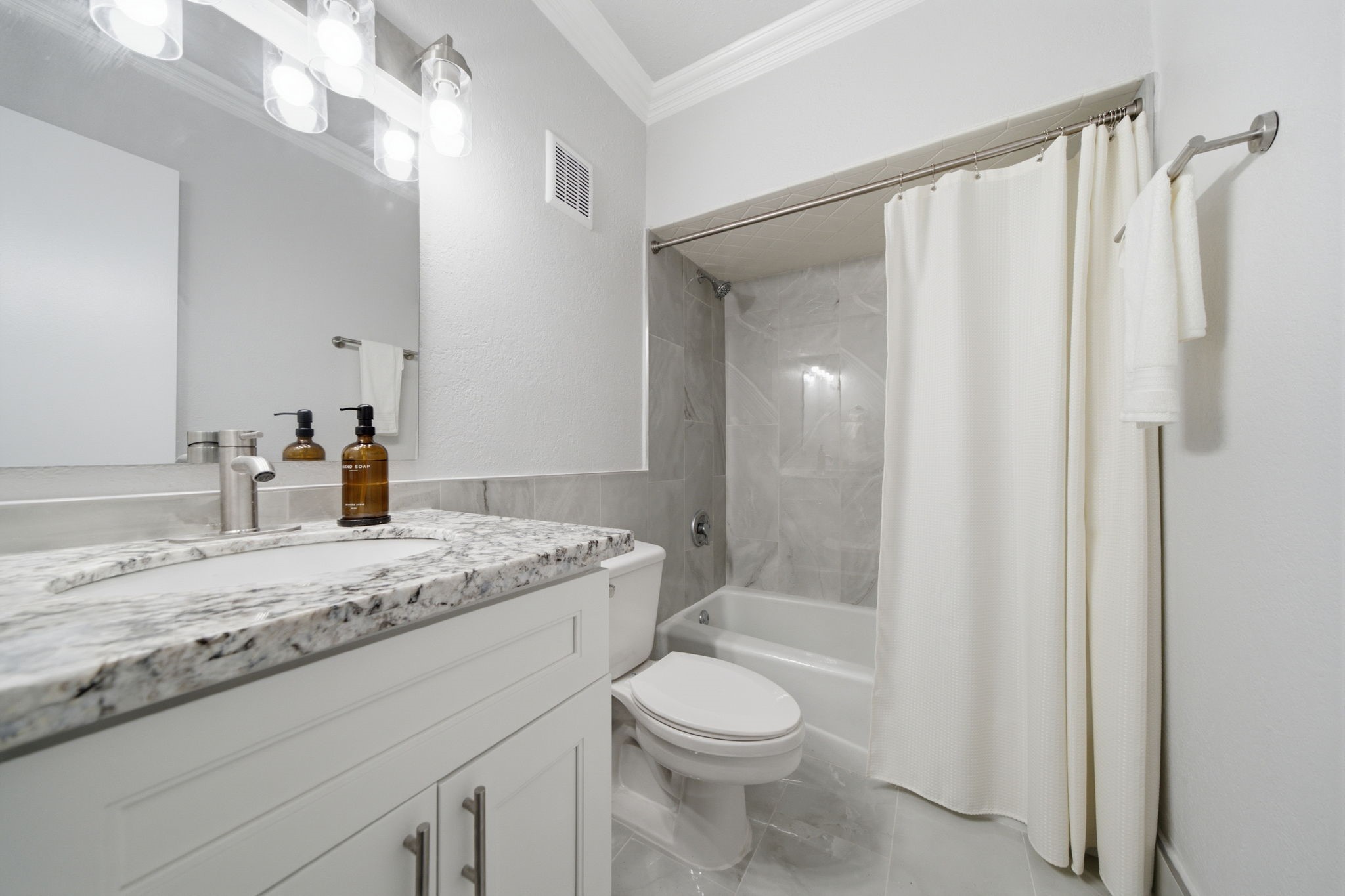 928 Ferry Road, Unit 215 Galveston, TX 77550 - Photo 4 of 18