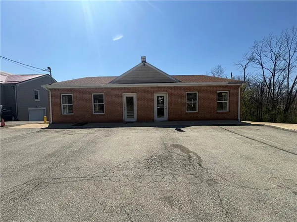 $3,000 | 7710 Highway 30, Unit TOP, Irwin, PA 15642