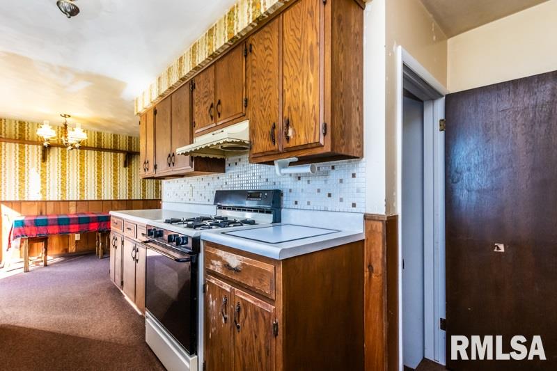 1408 Springfield Road East Peoria, IL 61611 - Photo 12 of 36 Gallery Image 12
