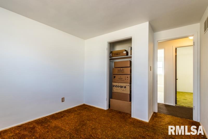 1408 Springfield Road East Peoria, IL 61611 - Photo 14 of 36 Gallery Image 14