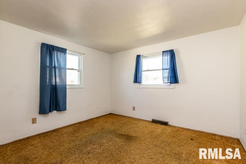 1408 Springfield Road East Peoria, IL 61611 - Photo 23 of 36 Gallery Image 23