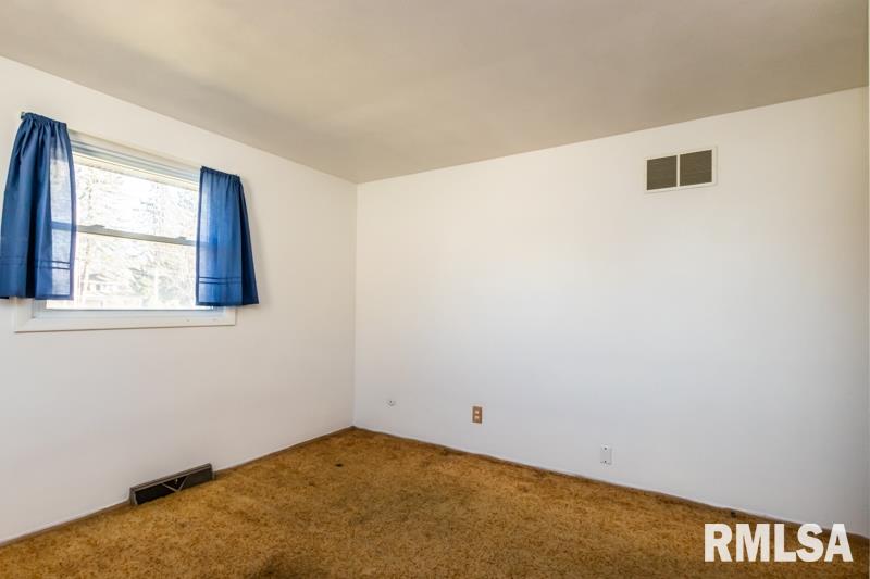 1408 Springfield Road East Peoria, IL 61611 - Photo 26 of 36 Gallery Image 26