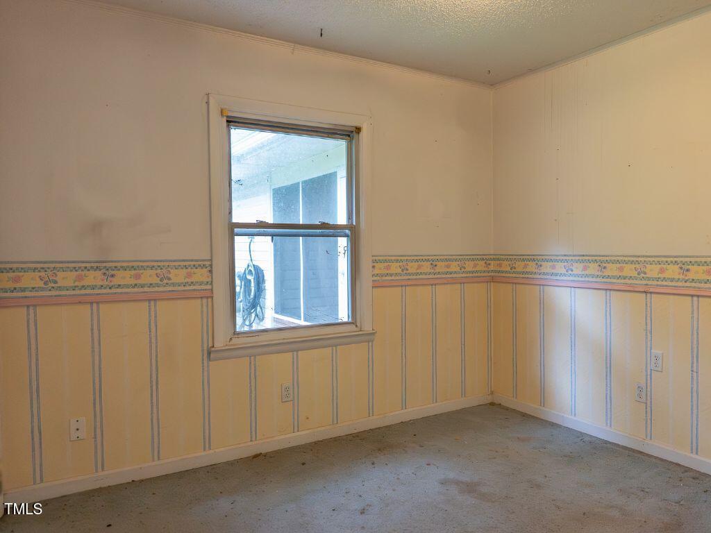 513 Stokes Road Graham, NC 27253 - Photo 7 of 12 513 Stokes Rd - 7