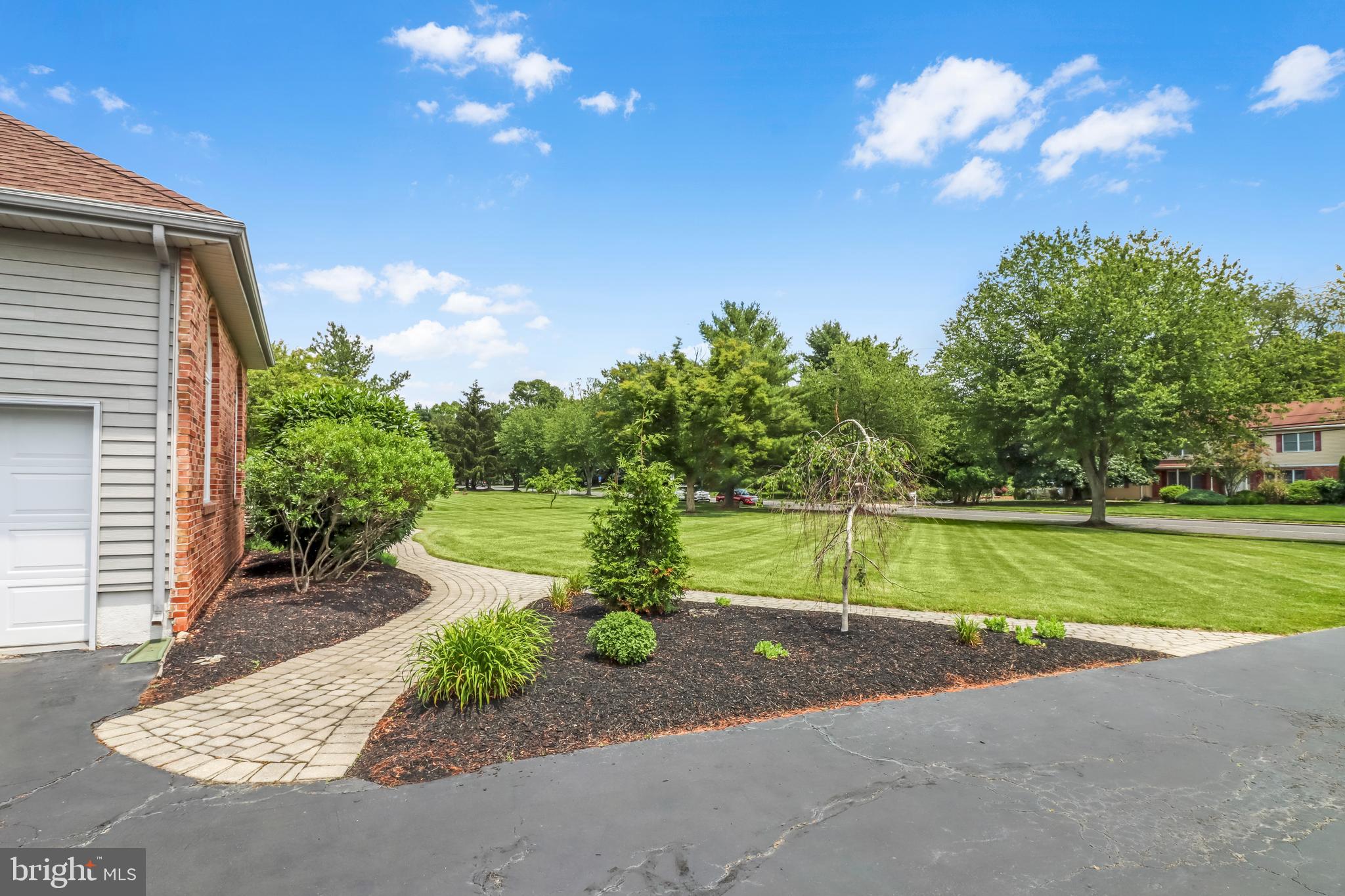 279 North Post Road Princeton Junction, NJ 08550 - Photo 21 of 74