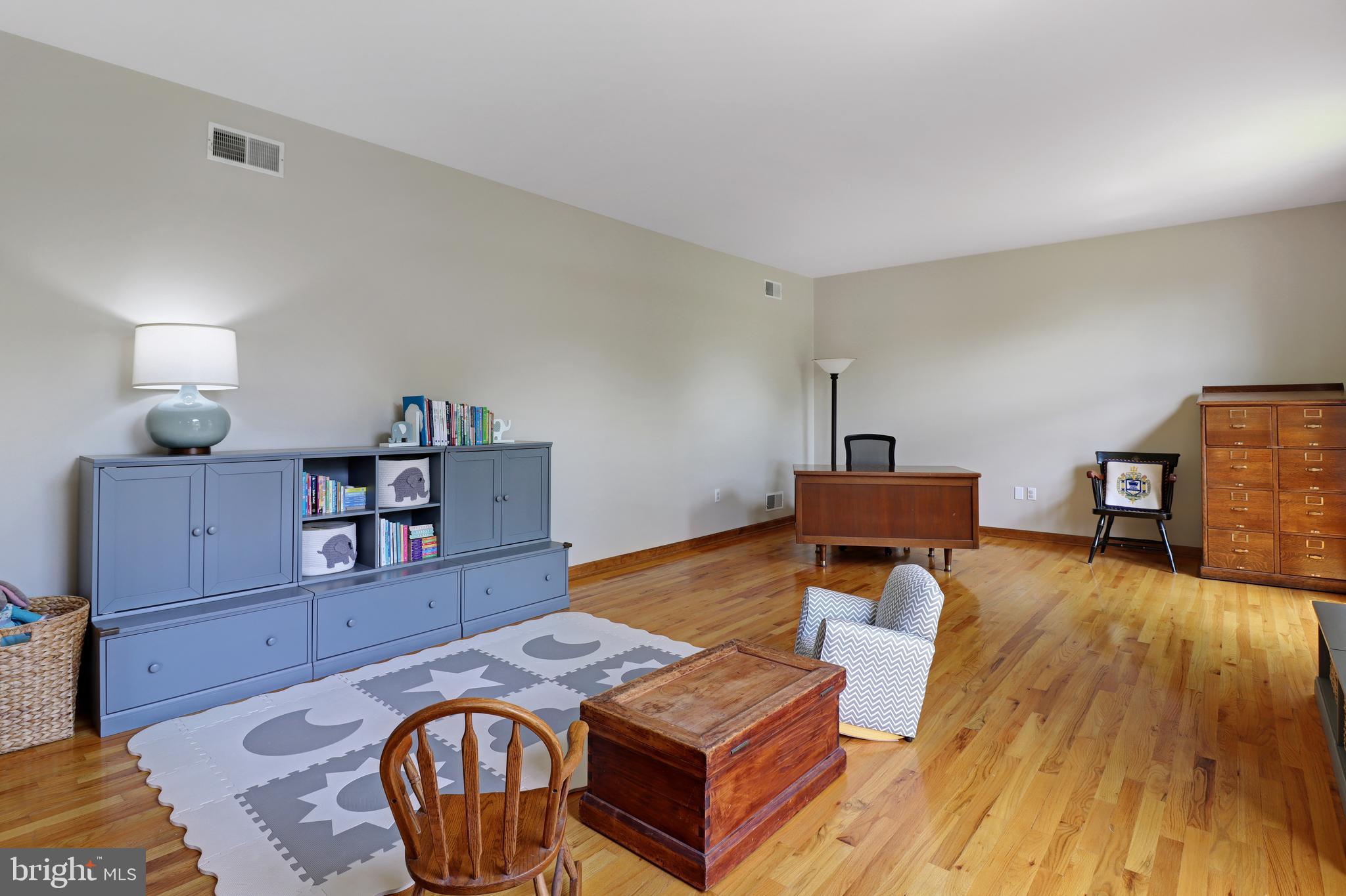 279 North Post Road Princeton Junction, NJ 08550 - Photo 47 of 74
