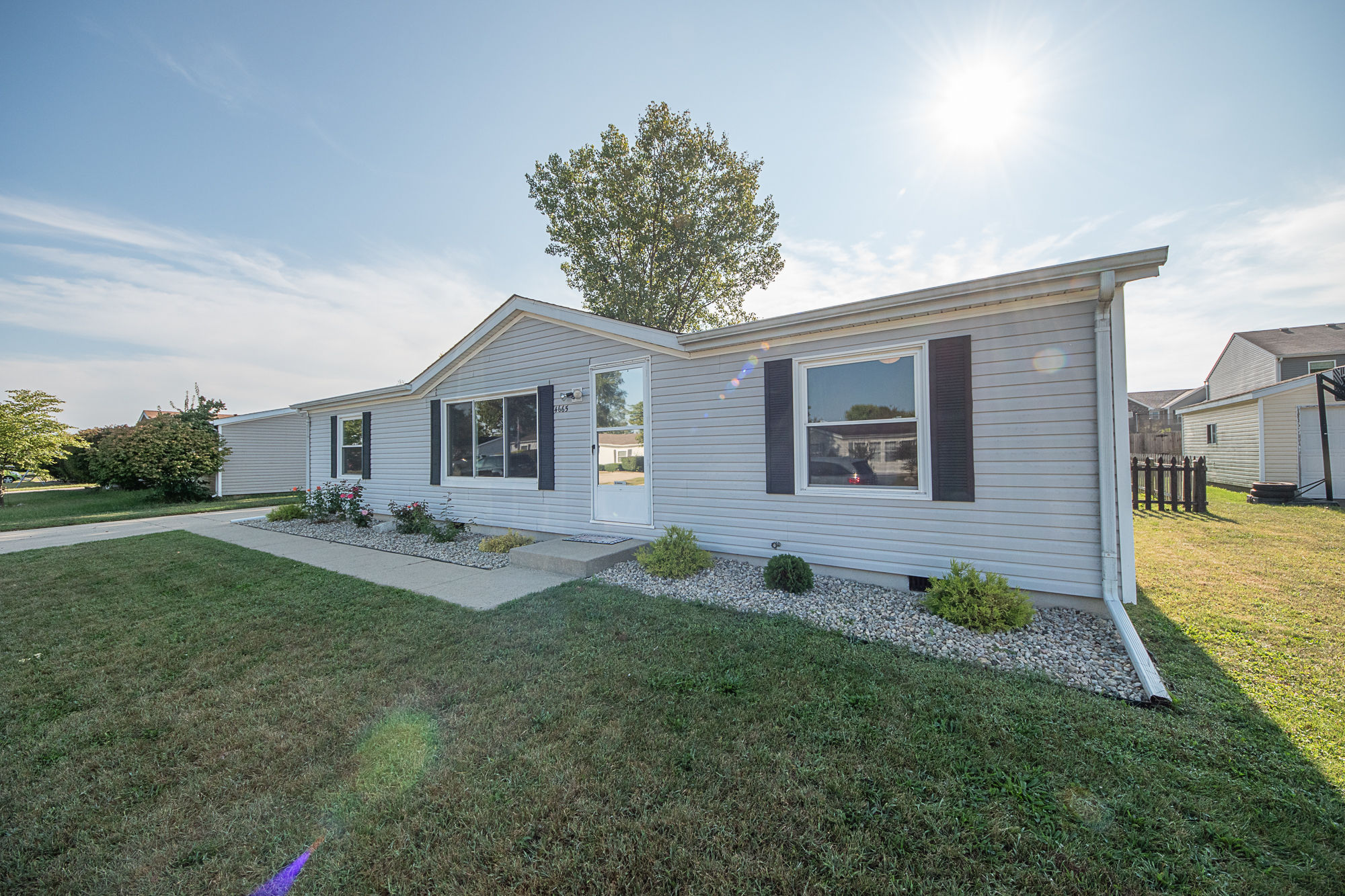 4665 West Ridge Drive Columbus, IN 47203 - Photo 1 of 22 Gallery Image 1