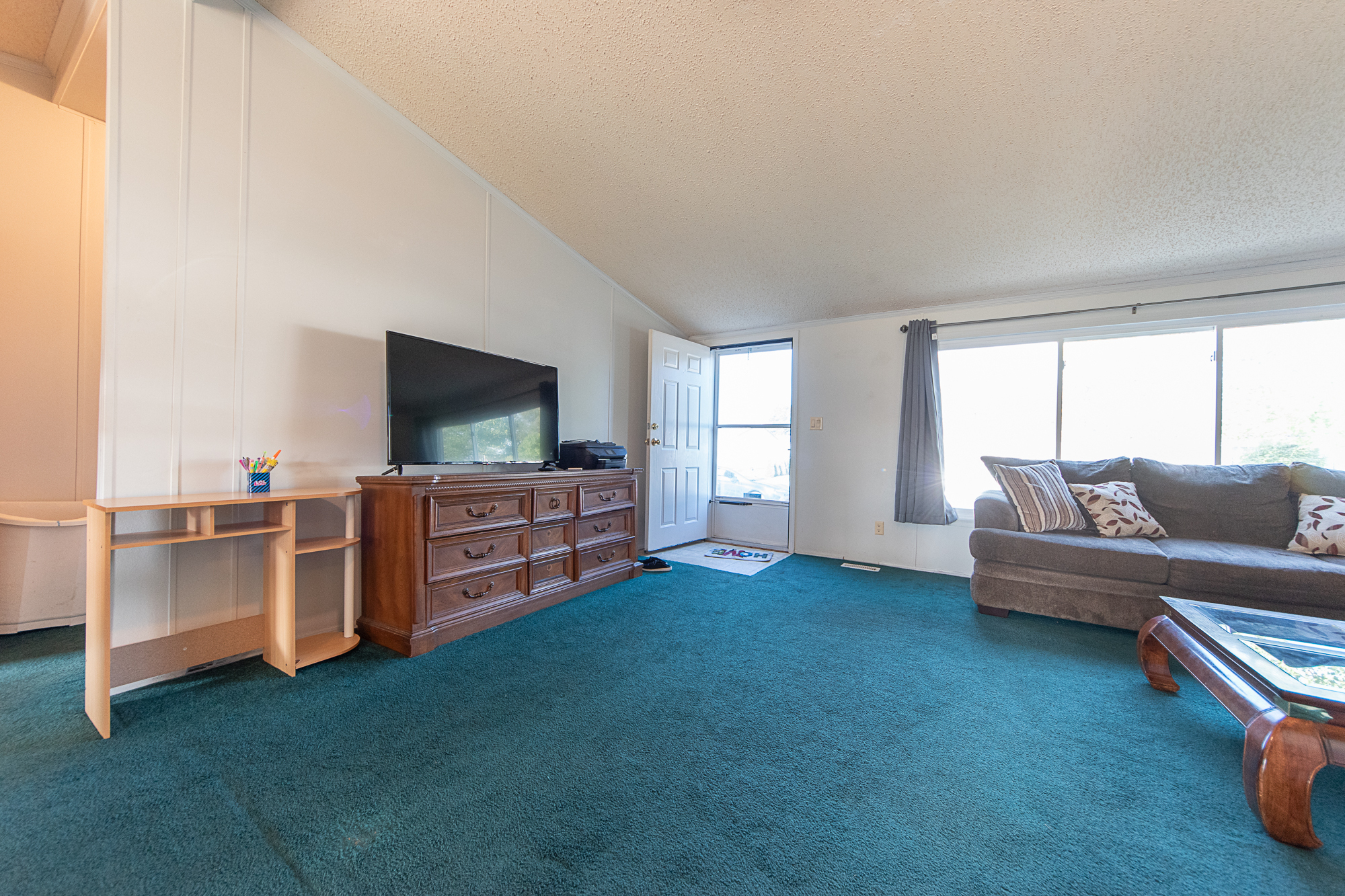 4665 West Ridge Drive Columbus, IN 47203 - Photo 5 of 22 Gallery Image 5
