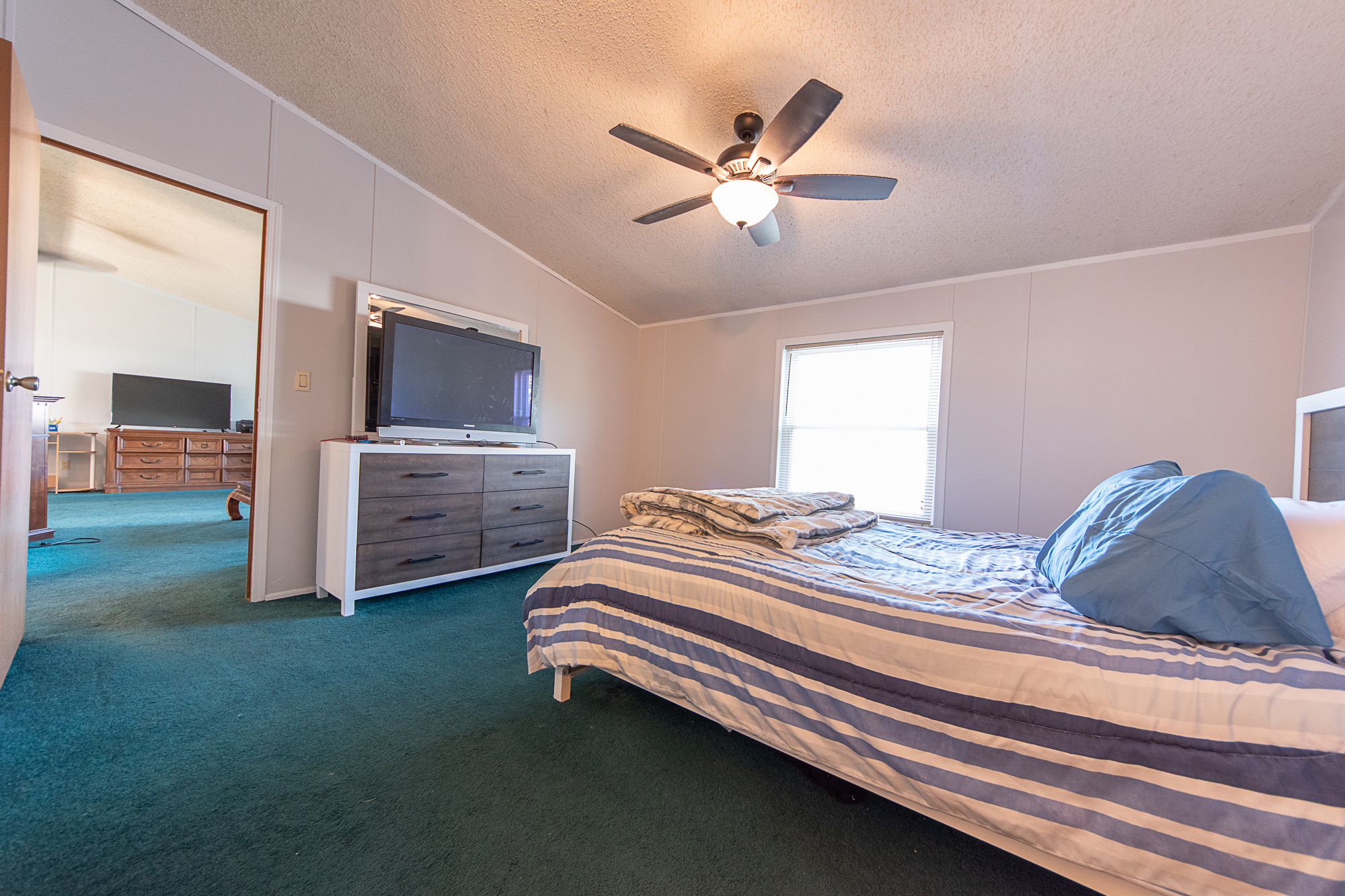4665 West Ridge Drive Columbus, IN 47203 - Photo 8 of 22 Gallery Image 8