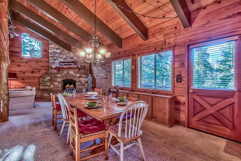 11719 Kitzbuhel Road Truckee, CA 96161 - Photo 4 of 14 Gallery Image 4