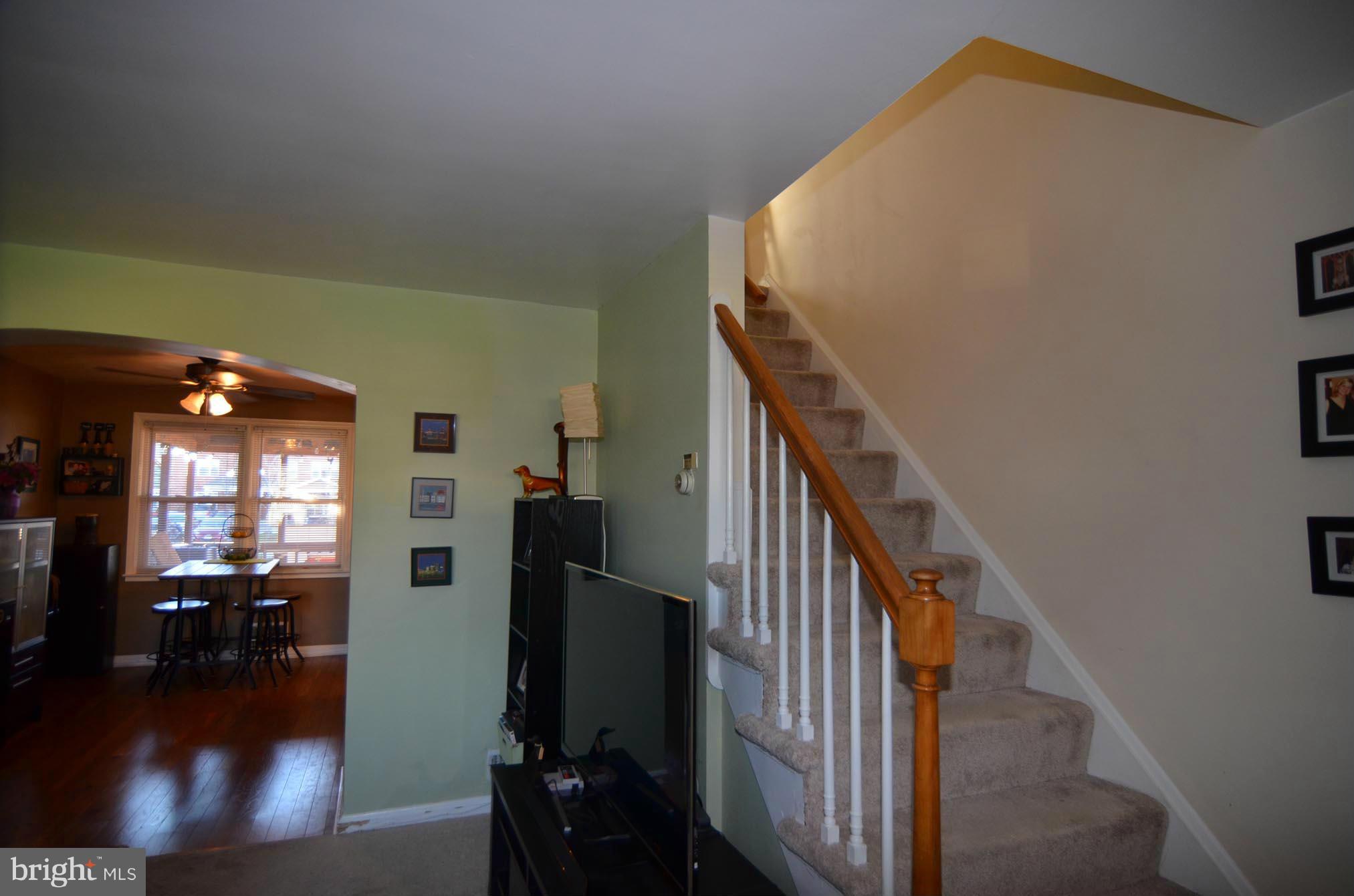 3494 Dunhaven Road Baltimore, MD 21222 - Photo 8 of 20 Living Room