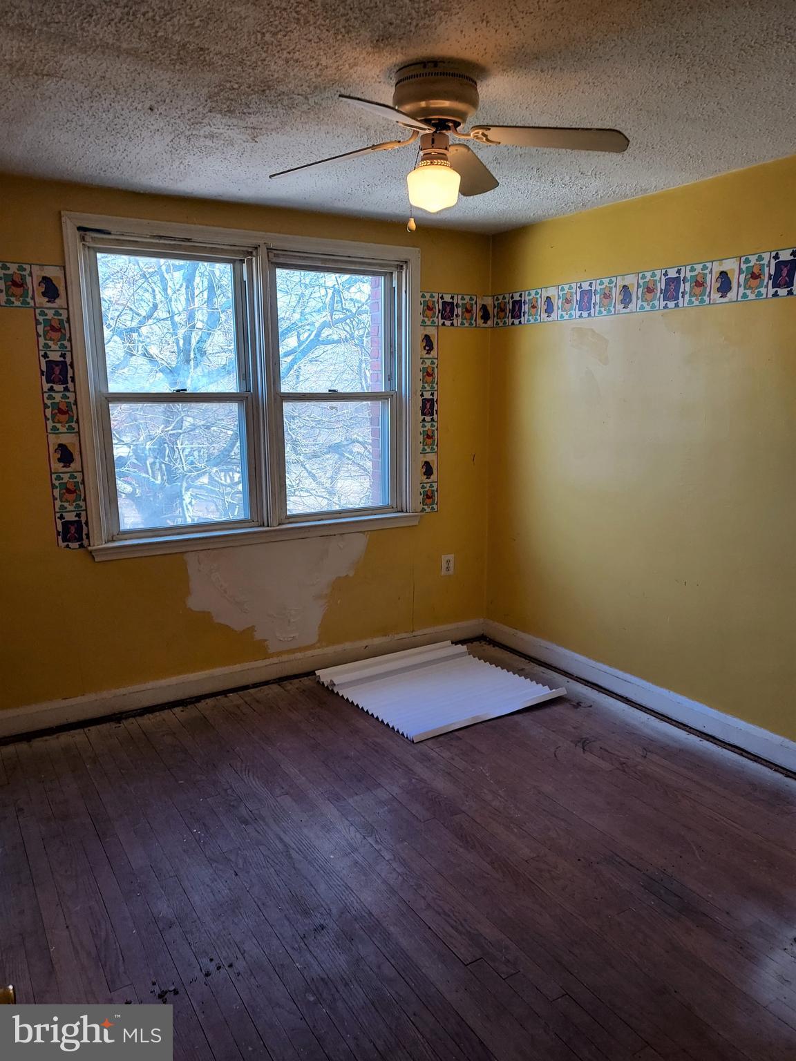 8643 Oak Road Baltimore, MD 21234 - Photo 8 of 19