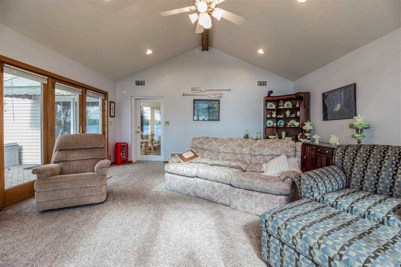 3387 East Rolston Road Fenton, MI 48430 - Photo 15 of 37 21569044-14.JPG