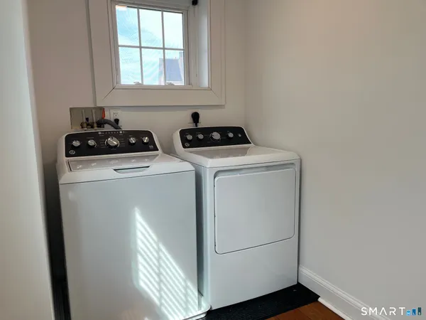 $2,750 | 446 Old Stratfield Road, Fairfield, CT 06825