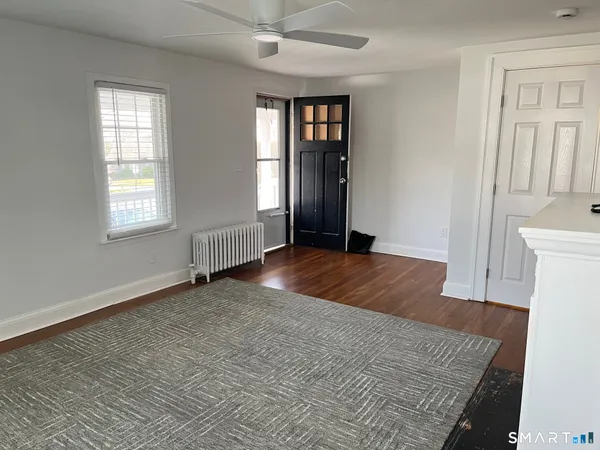 $2,750 | 446 Old Stratfield Road, Fairfield, CT 06825