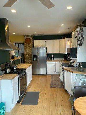 $2,200 | 5909 West Washington Boulevard, Milwaukee, WI 53208