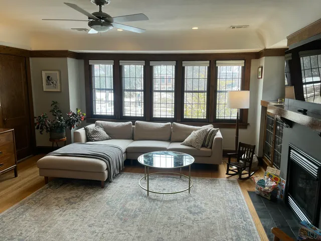 $2,200 | 5909 West Washington Boulevard, Milwaukee, WI 53208