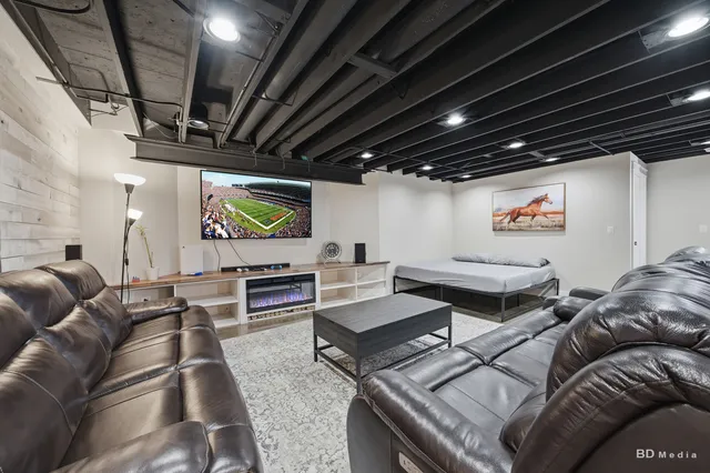 $675,000 | 12876 Rosa Lane, Lemont, IL 60439