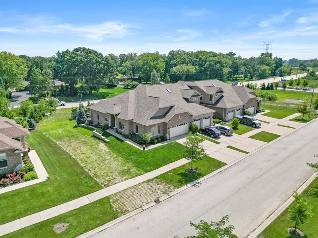 $675,000 | 12876 Rosa Lane, Lemont, IL 60439