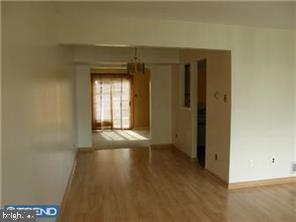 86 Farmhouse Road Sicklerville, NJ 08081 - Photo 3 of 12
