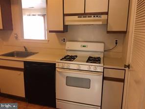 86 Farmhouse Road Sicklerville, NJ 08081 - Photo 5 of 12
