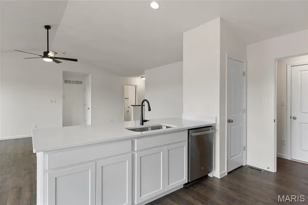 $364,443 | 5056 Knotty Alder Drive, Imperial, MO 63052
