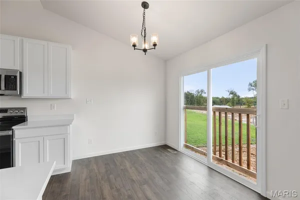 $364,443 | 5056 Knotty Alder Drive, Imperial, MO 63052